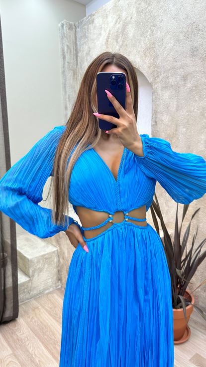 Abito da sera pieghettato blu con dettaglio in vita