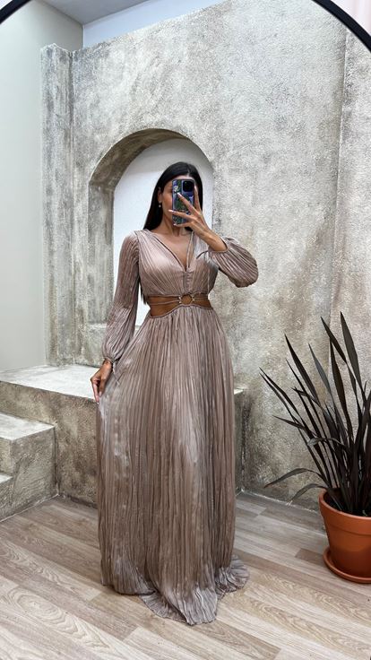 Beige Abito da sera plissé con dettaglio in vita