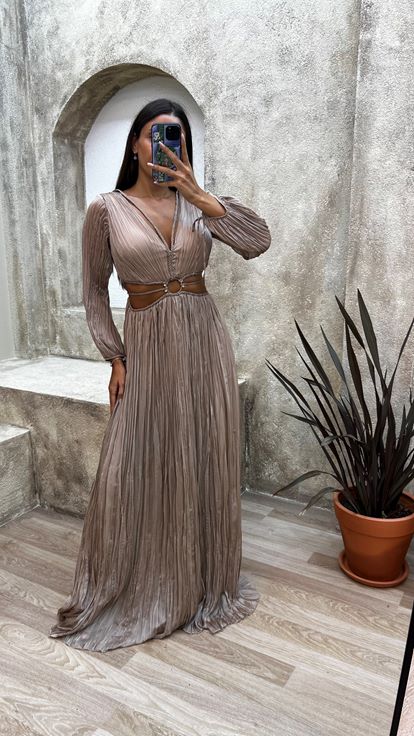 Beige Abito da sera plissé con dettaglio in vita