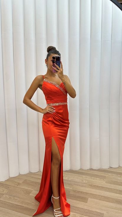 Arancione petto dettaglio ricamato raso abito da sera con spacco