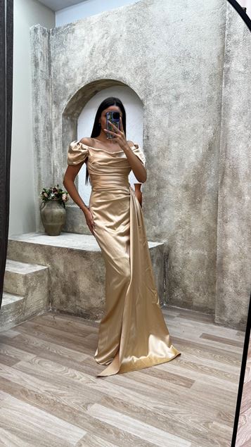 Beige senza spalline indietro e spalla dettaglio drappeggiato abito da sera drappeggiato