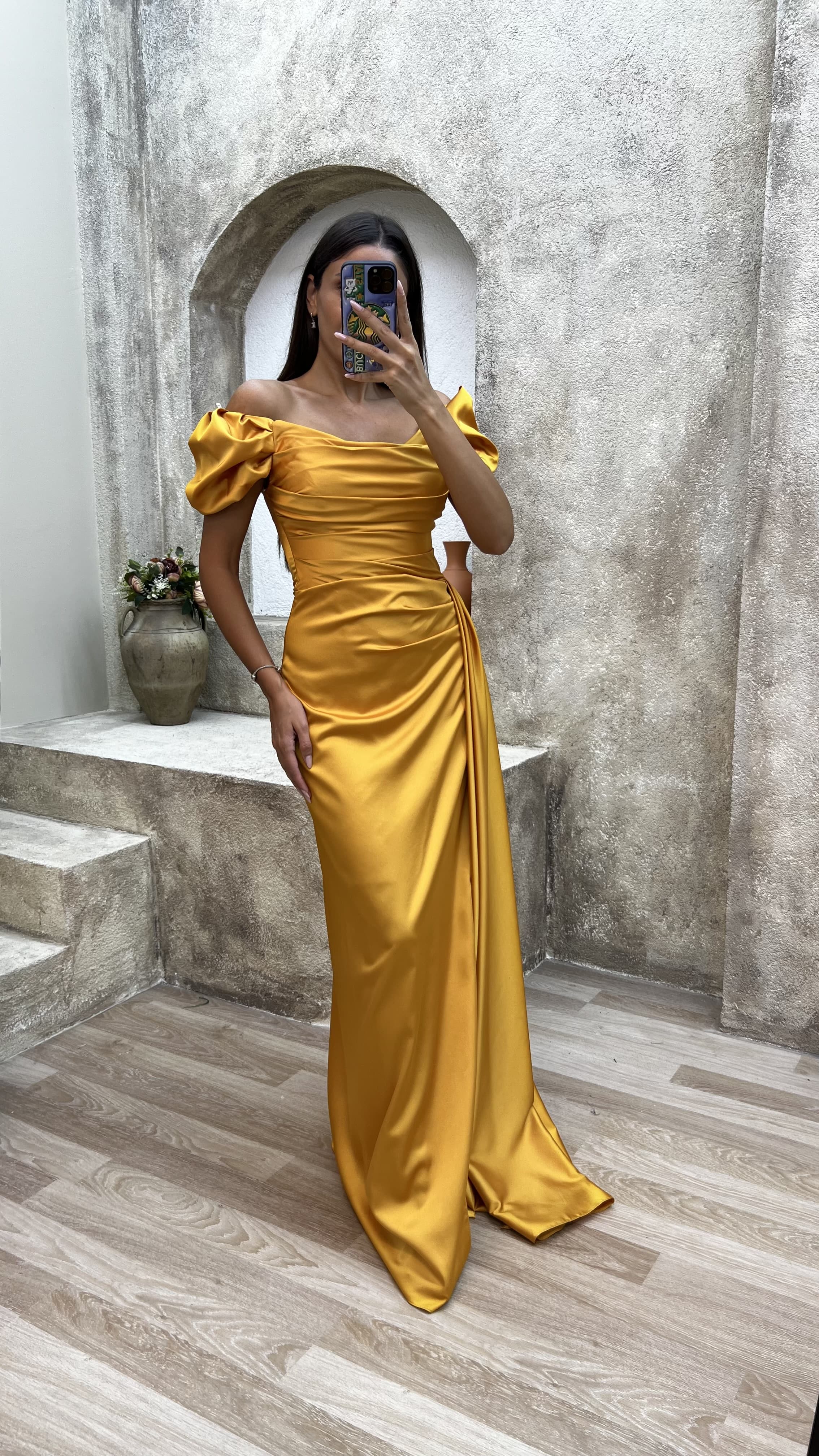 Altın Gold Straplez Sırt Ve Omuz Detay Drapeli Abiye Elbise | Kıyafet ...