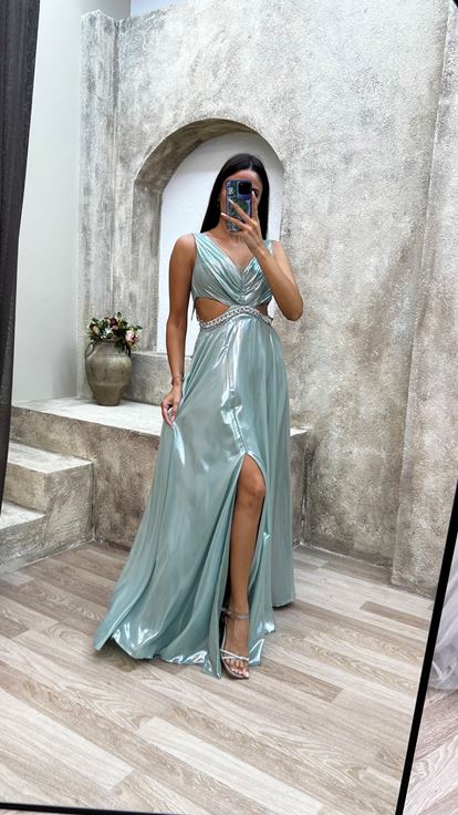 Mint Yeşili Sırt Ve Bel Detay İşlemeli Abiye Elbise