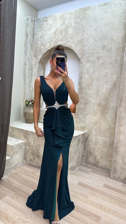 Emerald Green Back And Waist Detail Ruffle Embroidered Design Evening Dress