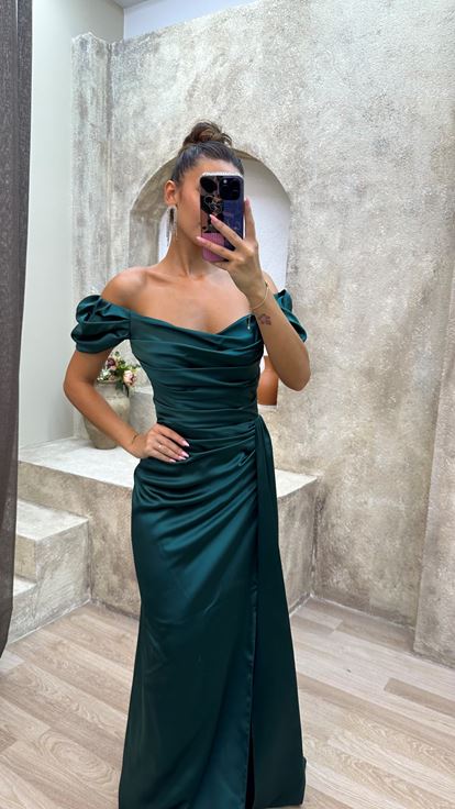 Zümrüt Omuz Detay Drapeli Abiye Elbise