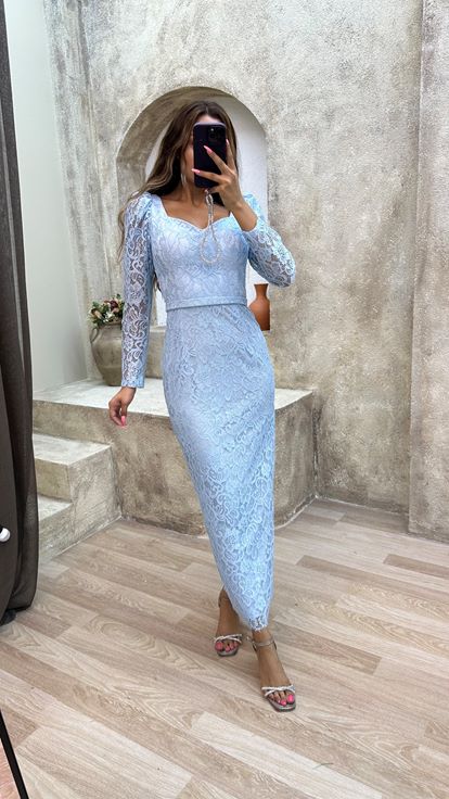 Blue Back Detail Heart Collar Guipure Midiboy Dress