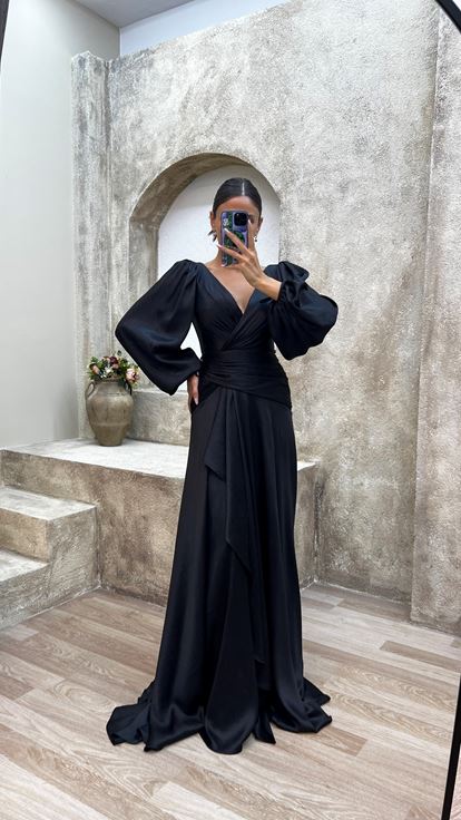 Black Balloon Sleeve V-Neck Flywheel Detail Design Evening Dress