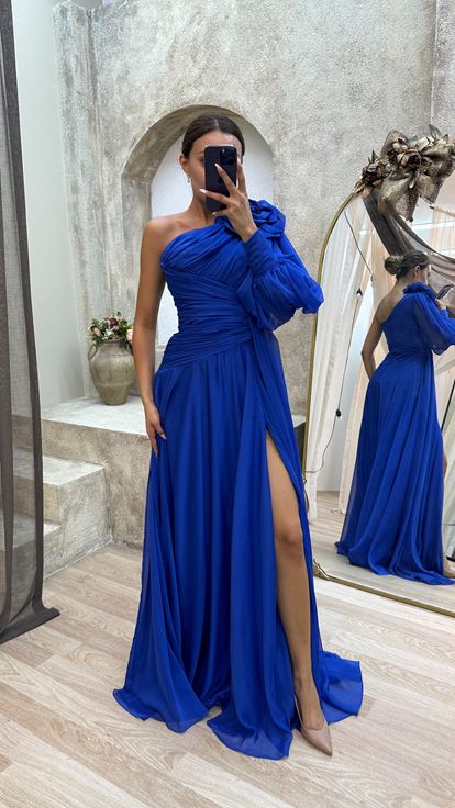 Saks One Shoulder Rose Detail Draped Design Chiffon Evening Dress