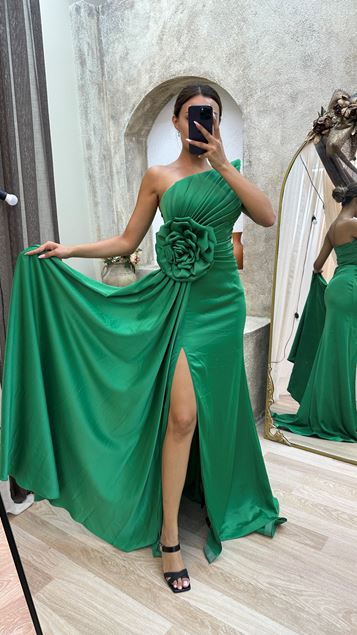 Emerald Green Strapless Rose Detail Design Satin Evening Dress