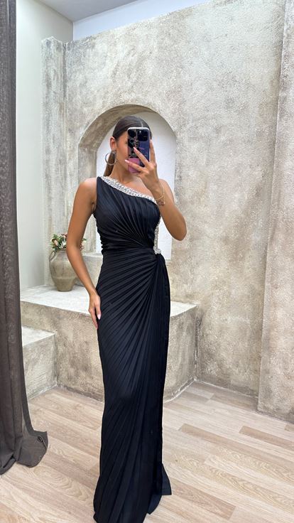 Black One Shoulder Pleated Stone Embroidery Detail Design Satin Evening Dress