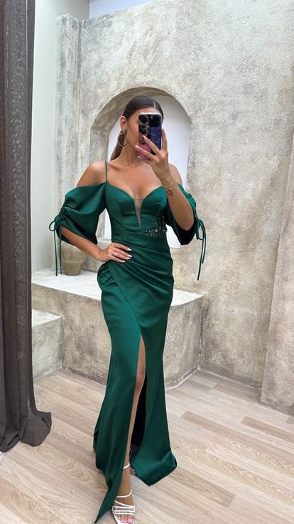 Emerald Green Back Rope Detailed Waist Embroidered Design Evening Dress