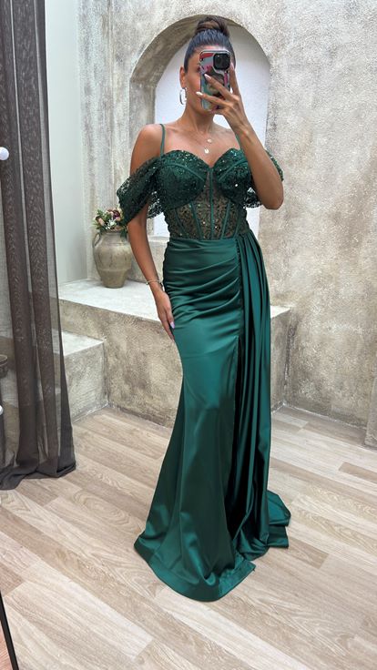 Zümrüt Transparan Detay Abiye Elbise