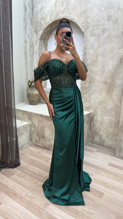 Zümrüt Transparan Detay Abiye Elbise