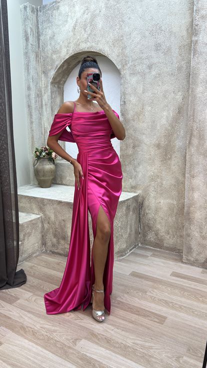 Vestido de noche con cordón de cuerda rosa