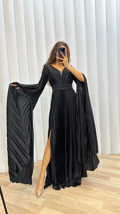 Siyah V Yaka Piliseli Hayalet Kol Abiye Elbise