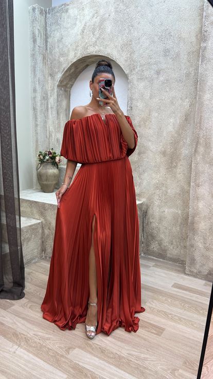 Tile Strapless Pleated Chiffon Evening Dress