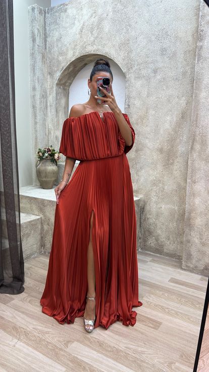 Tile Strapless Pleated Chiffon Evening Dress