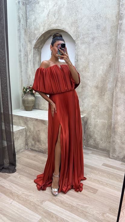 Tile Strapless Pleated Chiffon Evening Dress