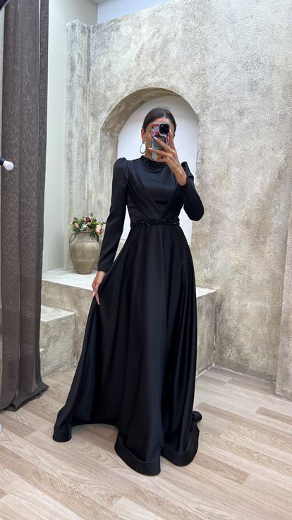 Black Waistband Embroidered Waist Satin Hijab Evening Dress