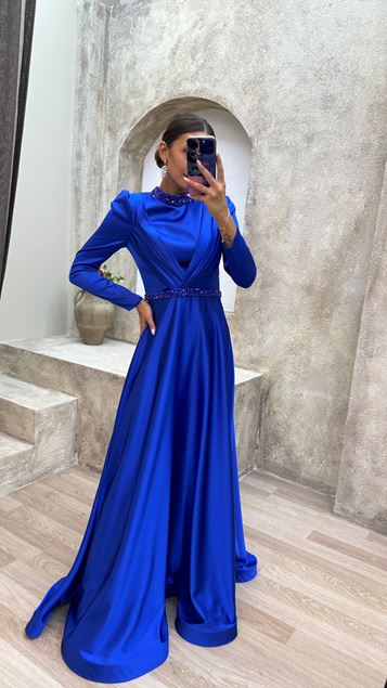 Saks Brodé Brodé Satin Hijab Robe de soirée