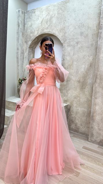 Powder Strapless Balloon Sleeve Chest Detail Design Tulle Evening Dress
