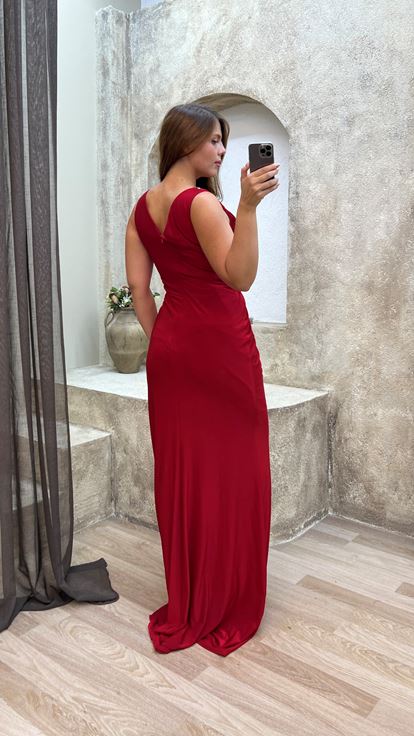Red V-Neck Back Detail Embroidered Design Evening Dress