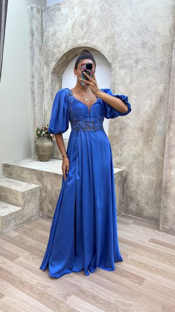 Mavi Balon Kol Taş İşlemeli Transparan Detay Saten Abiye Elbise