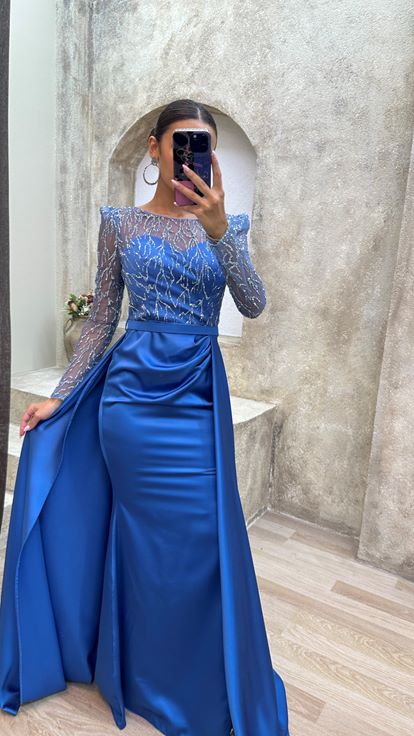Mavi Göğüs Detay İşlemeli Saten Abiye Elbise
