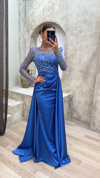Mavi Göğüs Detay İşlemeli Saten Abiye Elbise