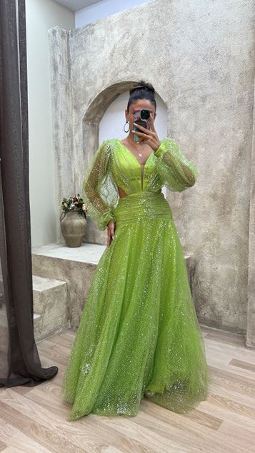 Green V-Neck Waist Detail Balloon Sleeve Design Evening Dress