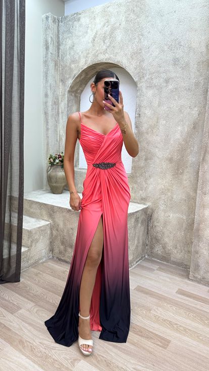 Pembe İp Askılı Broş Detay Abiye Elbise