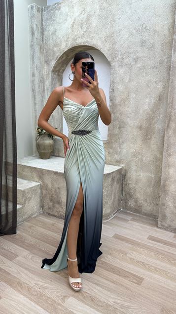 Broche de correa de cuerda verde menta Detalle de broche vestido de noche