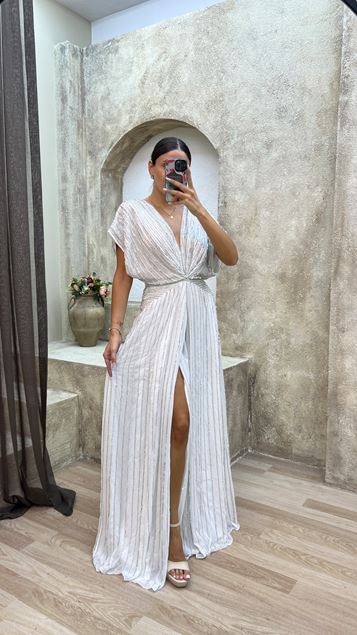 White Back Detail Bat Sleeve Special Embroidered Evening Dress