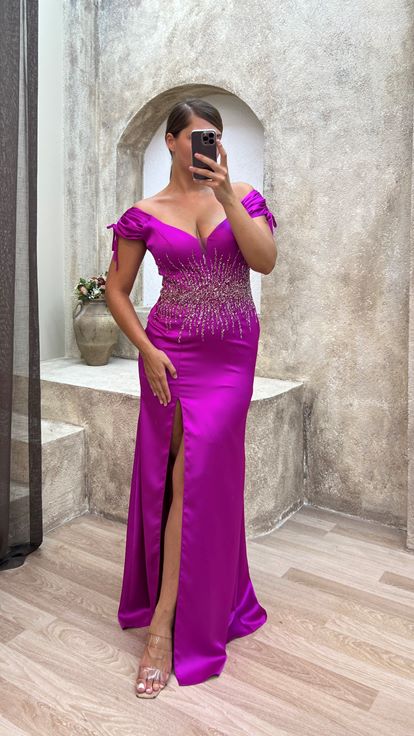 Fuchsia Plus Size Evening Dress with Strappy Shoulders and Embroidered Waist