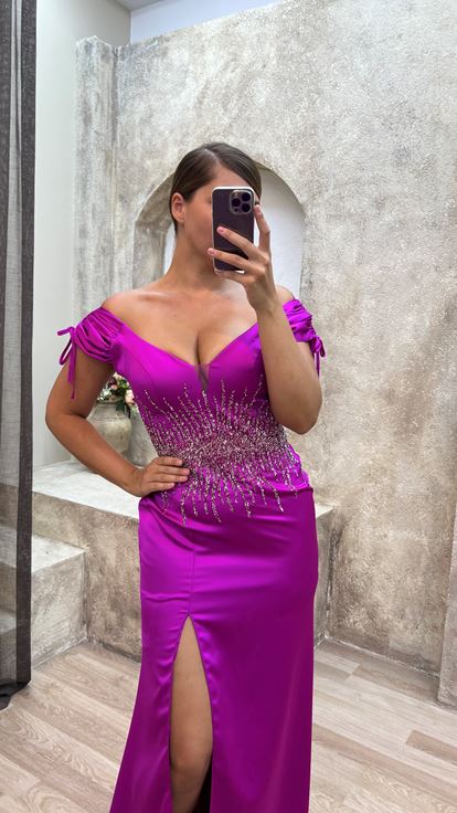 Fuchsia Plus Size Evening Dress with Strappy Shoulders and Embroidered Waist