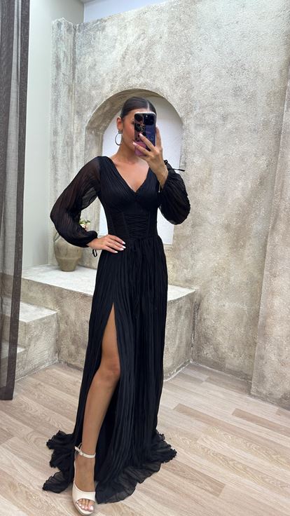 nero palloncino manica trasparente dettaglio Burümcük tessuto design abito da sera