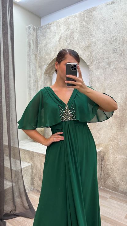 Emerald Green V-Neck Back Detailed Chest Embroidered Design Plus Size Evening Dress