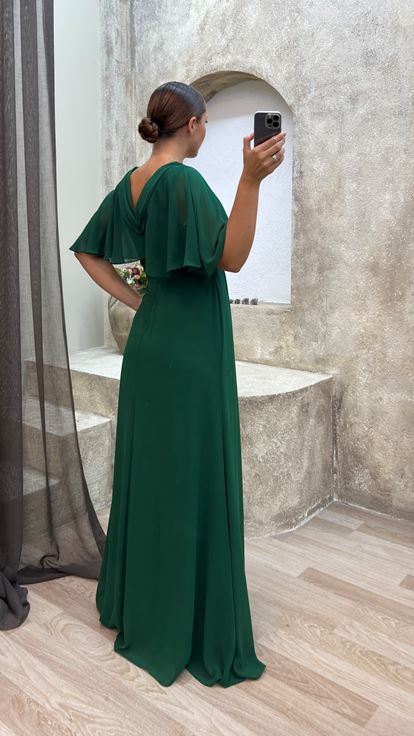 Emerald Green V-Neck Back Detailed Chest Embroidered Design Plus Size Evening Dress