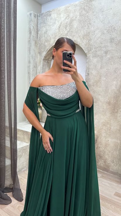 Vestido de noche de talla grande bordado en el pecho sin tirantes esmeralda