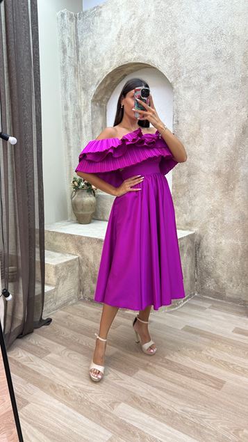 Fucsia senza spalline petto abito con volant