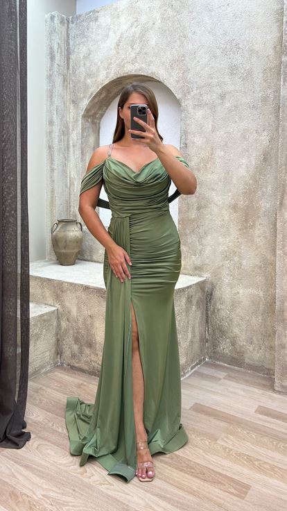 Haki Sırtı Çapraz Büzgülü Büyük Beden Abiye Elbise