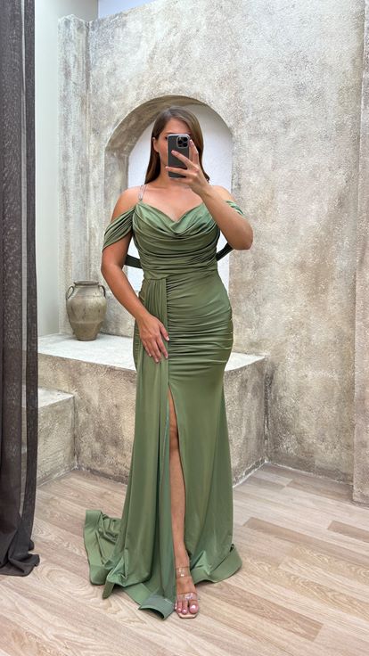 Haki Sırtı Çapraz Büzgülü Büyük Beden Abiye Elbise