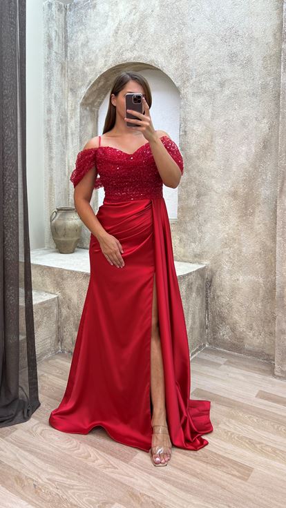 Red Strappy Sequin Detail Satin Plus Size Evening Dress
