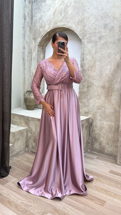 Powder Chest ricamato cinturato raso abito da sera