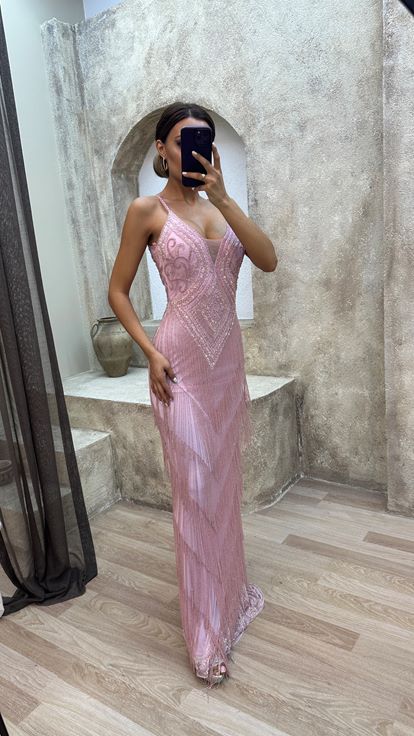 Pembe İp Askılı Sırt Detay Özel İşlemeli Tasarım Abiye Elbise