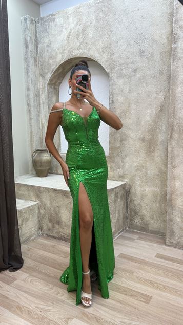 Vestido De Diseño De Detalle De Detalle Frontal De Cable Verde Verdes