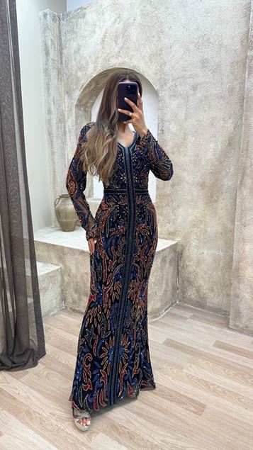 Saks V-Neck Robe de soirée brodée spéciale