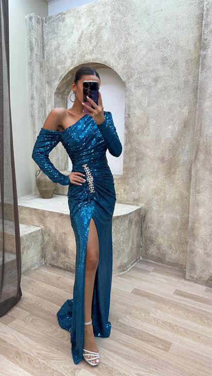 Turquoise Turquoise Single Shoulder Waist Stone Embroidered Design Sequin Dress Dress