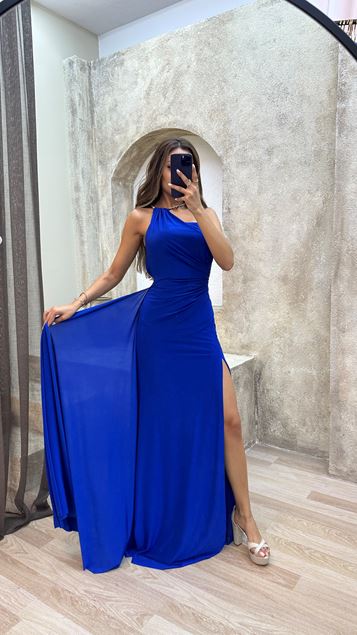 Abito da sera Saks con dettaglio sul collo