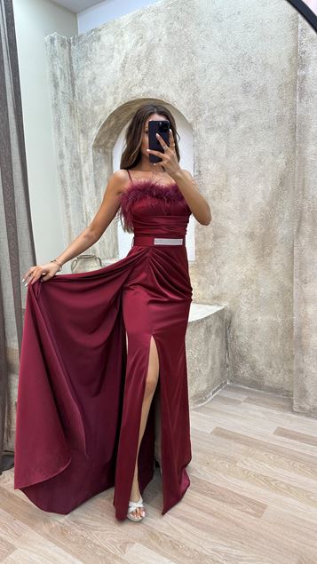 Bordeaux Strapless Chest Feather Detail Design Evening Dress Dress